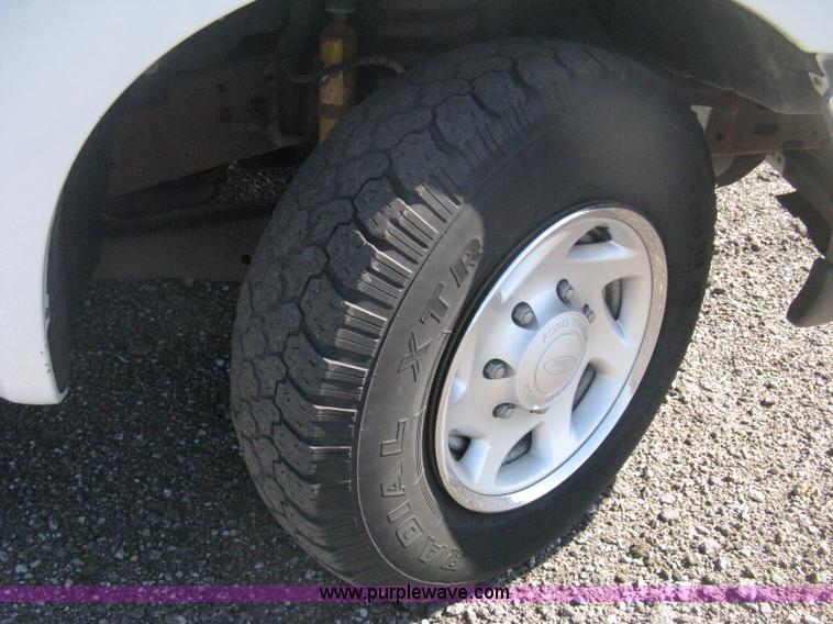 image for item H6397 1999 Ford F250 Super Duty SuperCab pickup truck