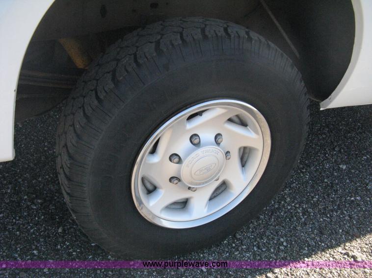 image for item H6397 1999 Ford F250 Super Duty SuperCab pickup truck