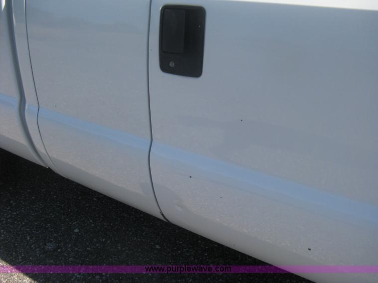 image for item H6397 1999 Ford F250 Super Duty SuperCab pickup truck