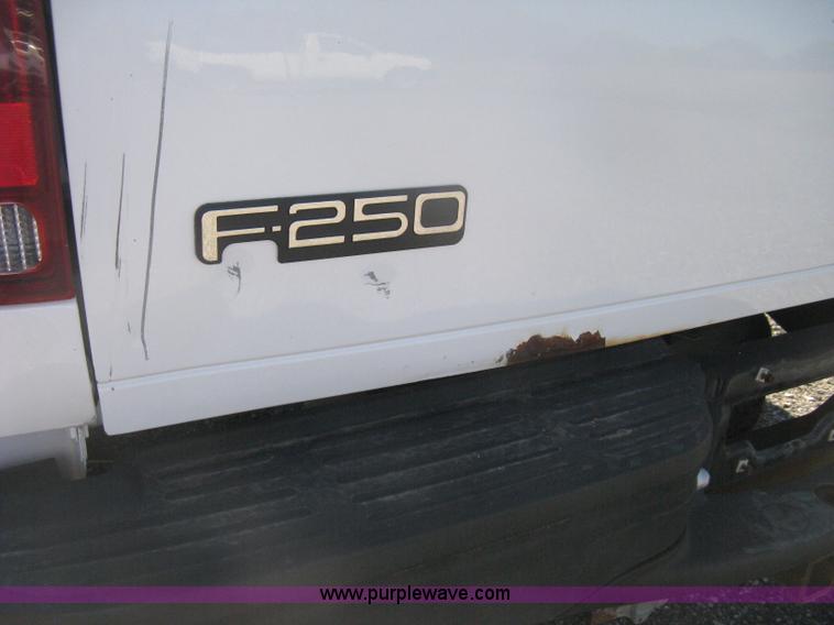 image for item H6397 1999 Ford F250 Super Duty SuperCab pickup truck
