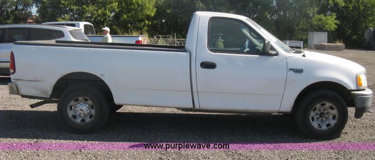 image for item H6398 1998 Ford F250 XL pickup truck