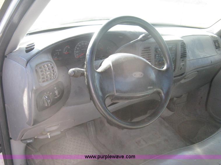 image for item H6398 1998 Ford F250 XL pickup truck