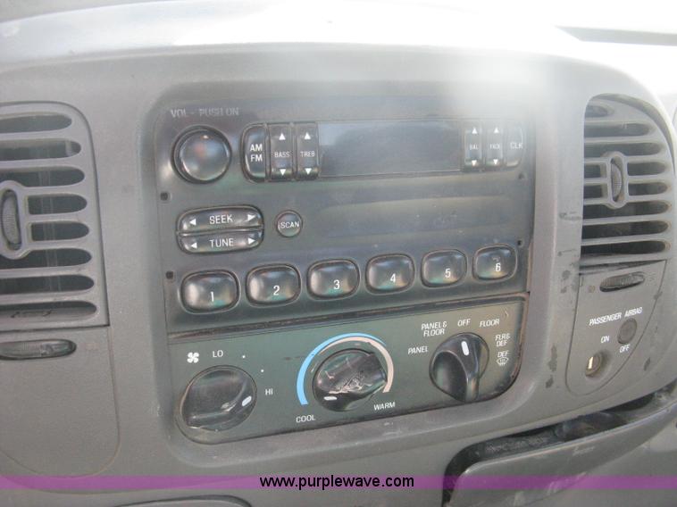 image for item H6398 1998 Ford F250 XL pickup truck