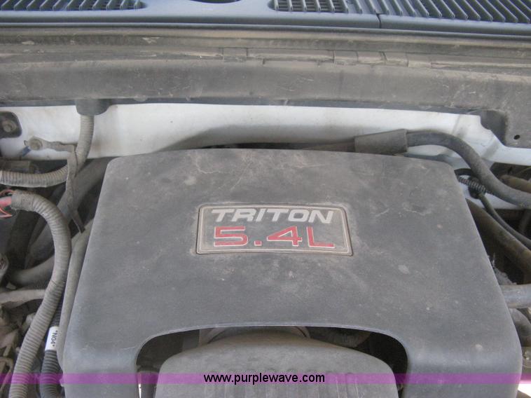 image for item H6398 1998 Ford F250 XL pickup truck