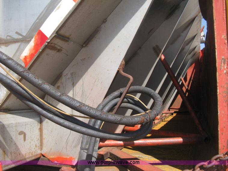 image for item H6400 1995 Ford LNT8000 dump truck