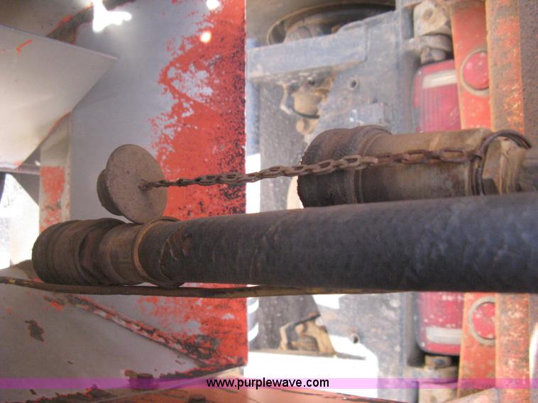 image for item H6400 1995 Ford LNT8000 dump truck