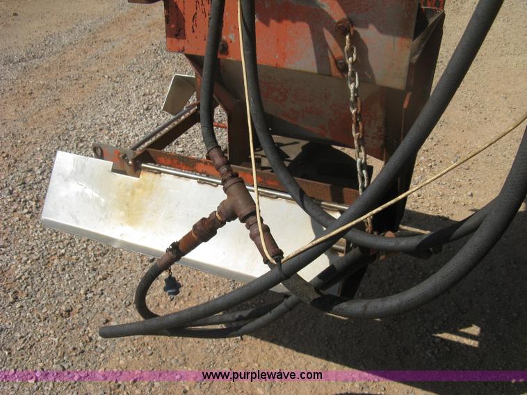 image for item H6400 1995 Ford LNT8000 dump truck