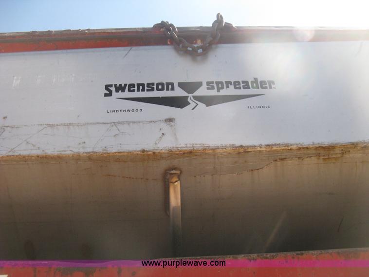 image for item H6400 1995 Ford LNT8000 dump truck