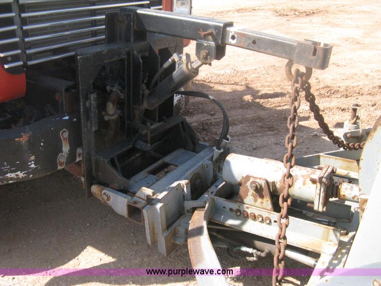 image for item H6400 1995 Ford LNT8000 dump truck