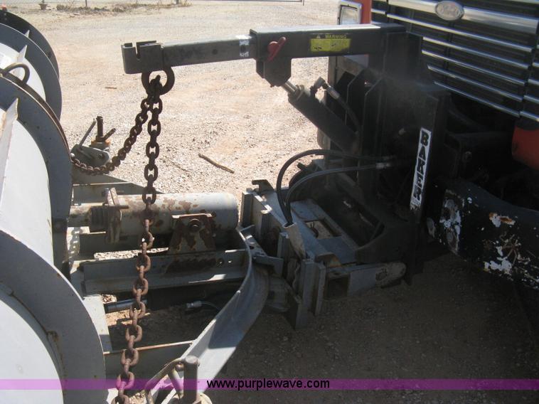 image for item H6400 1995 Ford LNT8000 dump truck