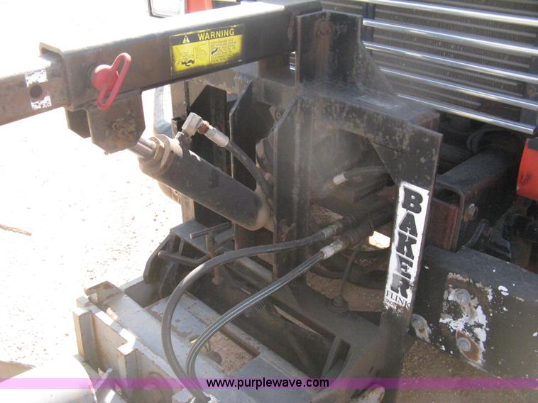 image for item H6400 1995 Ford LNT8000 dump truck