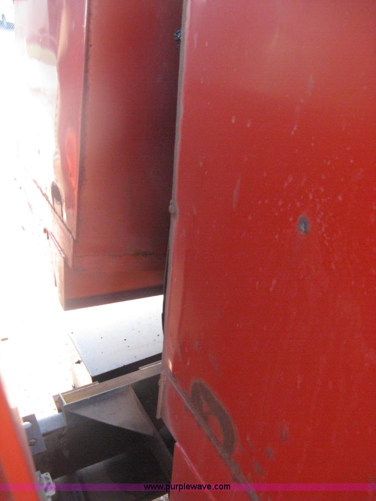 image for item H6400 1995 Ford LNT8000 dump truck