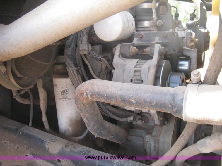 image for item H6400 1995 Ford LNT8000 dump truck