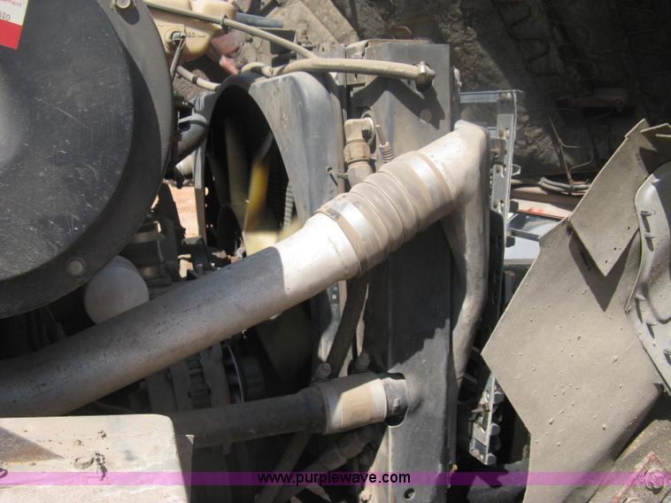 image for item H6400 1995 Ford LNT8000 dump truck