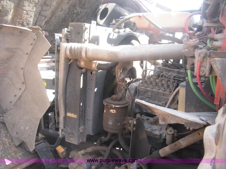 image for item H6400 1995 Ford LNT8000 dump truck