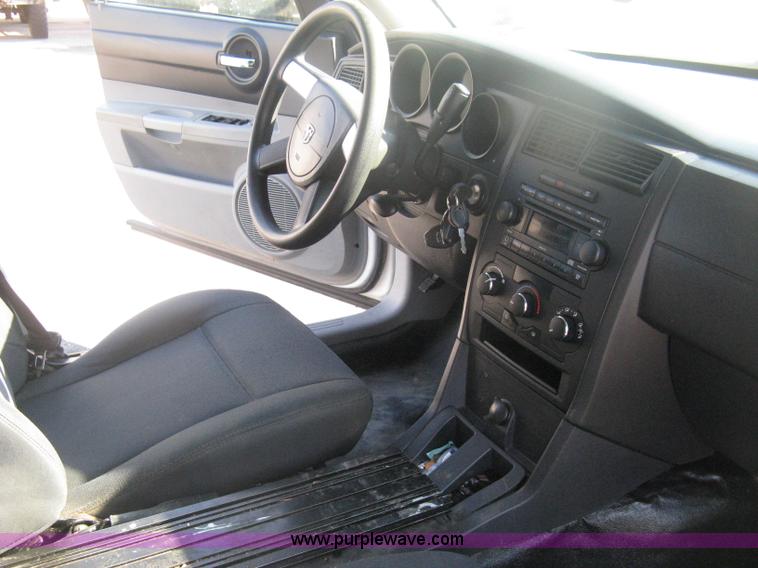 image for item H6417 2006 Dodge Charger SXT