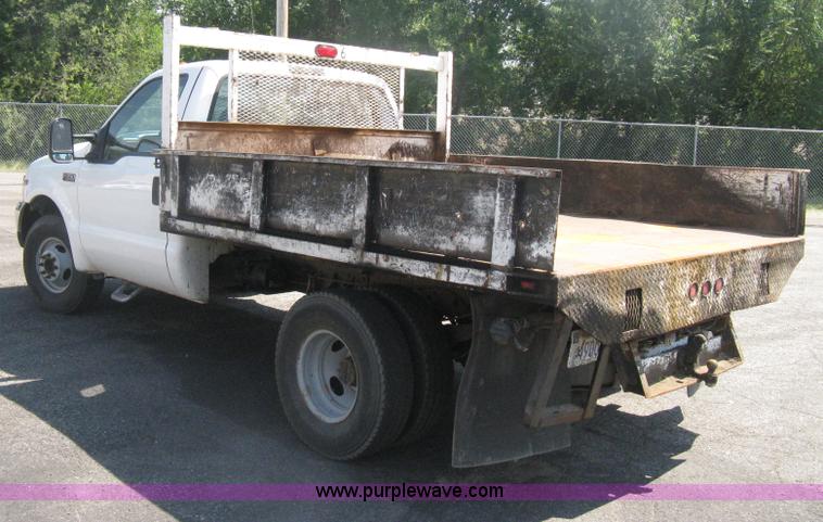 image for item H6418 2000 Ford F350 XL Super Duty dump body truck