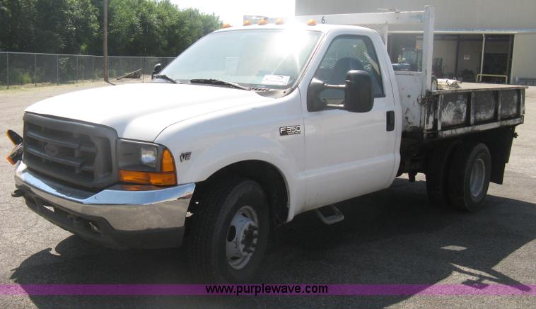 image for item H6418 2000 Ford F350 XL Super Duty dump body truck