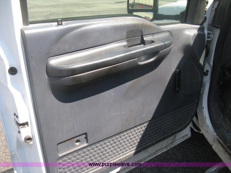 image for item H6418 2000 Ford F350 XL Super Duty dump body truck