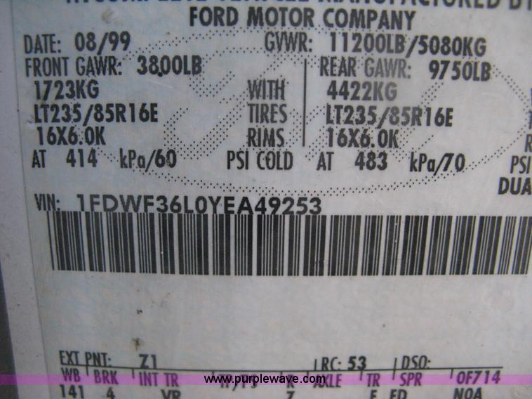 image for item H6418 2000 Ford F350 XL Super Duty dump body truck