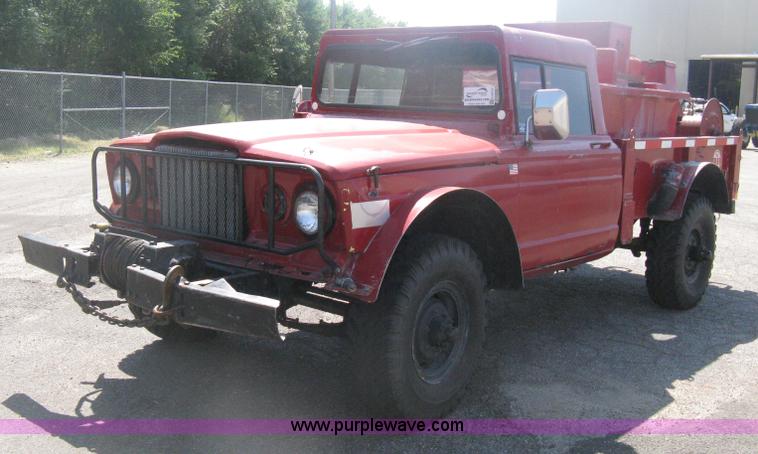 image for item H6419 1968 Kaiser Jeep M715 brush firetruck