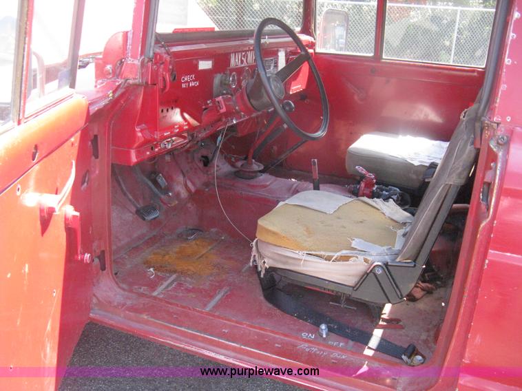 image for item H6419 1968 Kaiser Jeep M715 brush firetruck