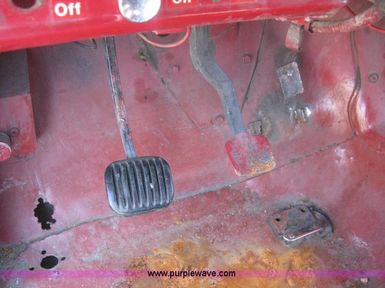 image for item H6419 1968 Kaiser Jeep M715 brush firetruck