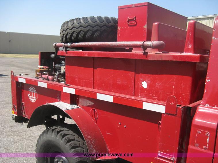 image for item H6419 1968 Kaiser Jeep M715 brush firetruck