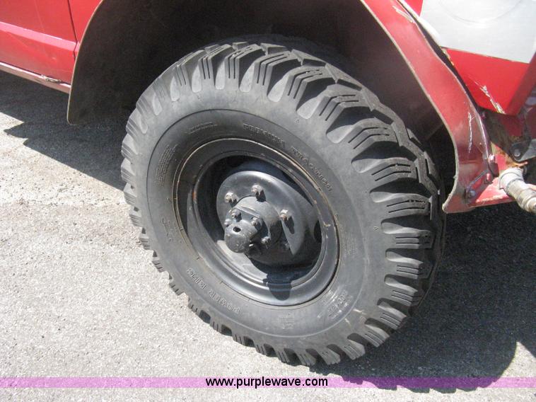 image for item H6419 1968 Kaiser Jeep M715 brush firetruck