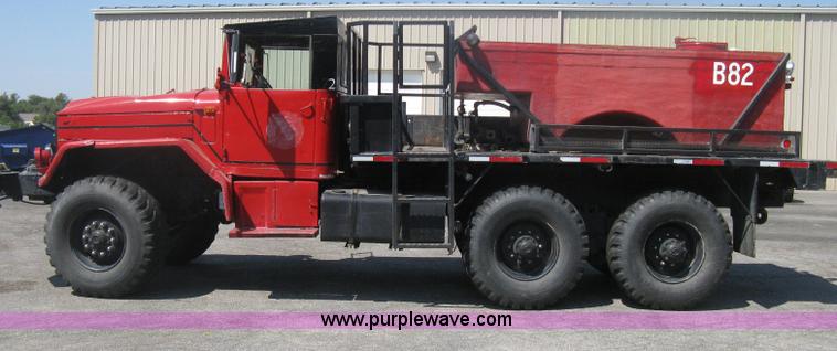 image for item H6420 1968 Kaiser Jeep M54 flatbed truck