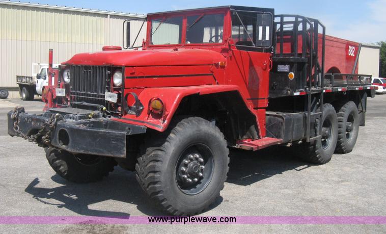 image for item H6420 1968 Kaiser Jeep M54 flatbed truck