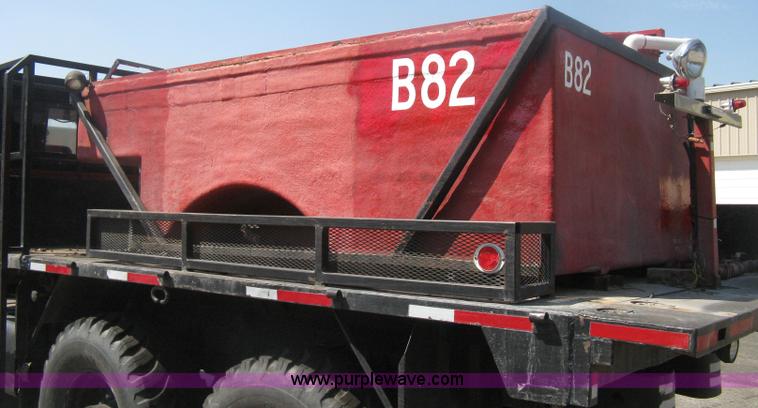 image for item H6420 1968 Kaiser Jeep M54 flatbed truck