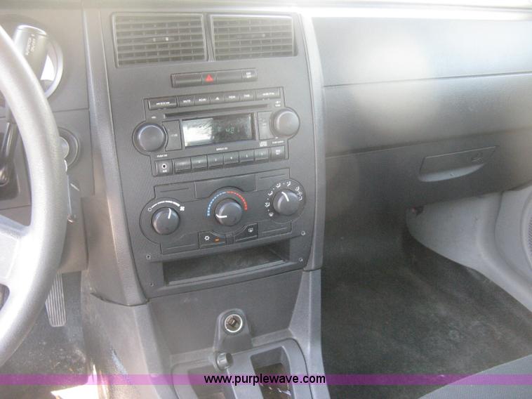 image for item H6421 2006 Dodge Charger SXT