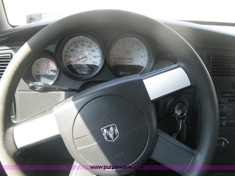 image for item H6421 2006 Dodge Charger SXT