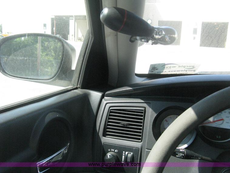 image for item H6421 2006 Dodge Charger SXT