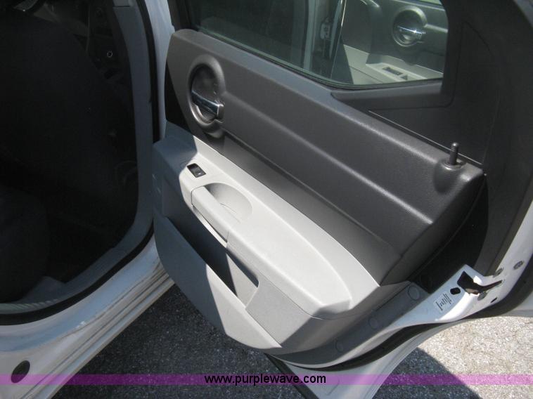 image for item H6421 2006 Dodge Charger SXT