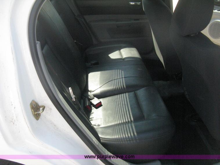 image for item H6421 2006 Dodge Charger SXT