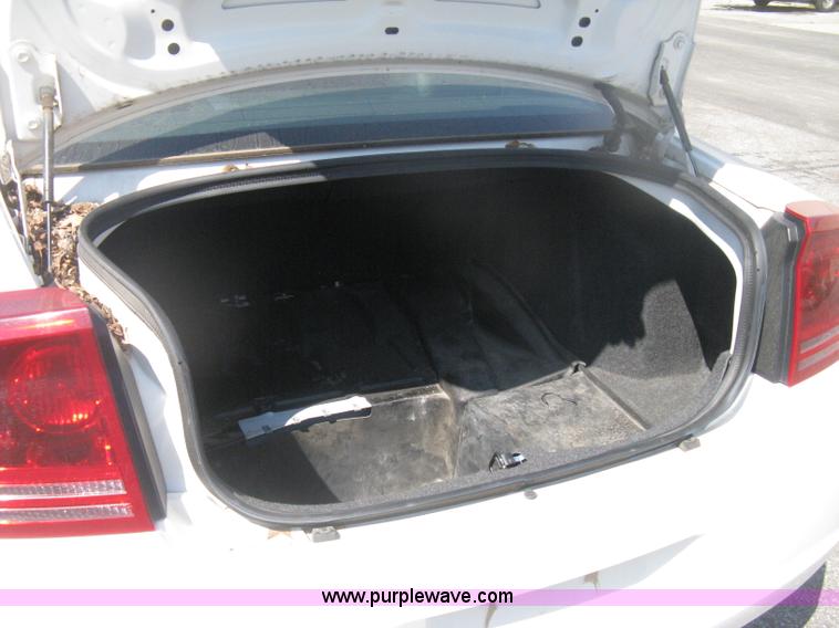 image for item H6421 2006 Dodge Charger SXT