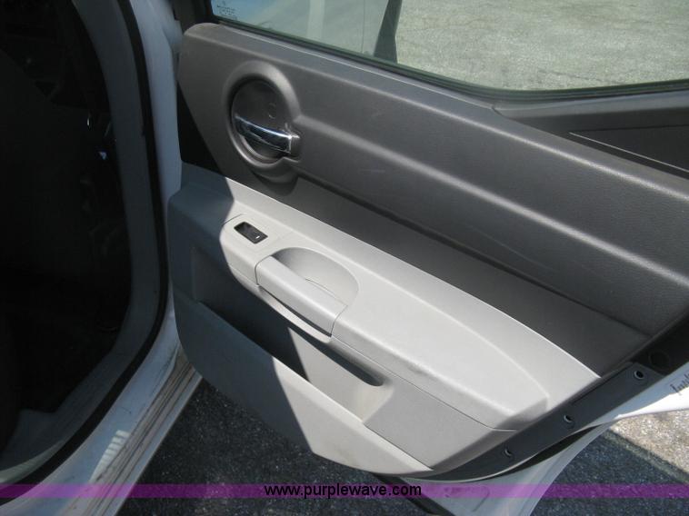 image for item H6422 2006 Dodge Charger SXT