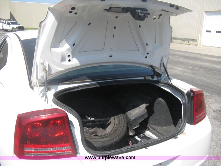 image for item H6422 2006 Dodge Charger SXT