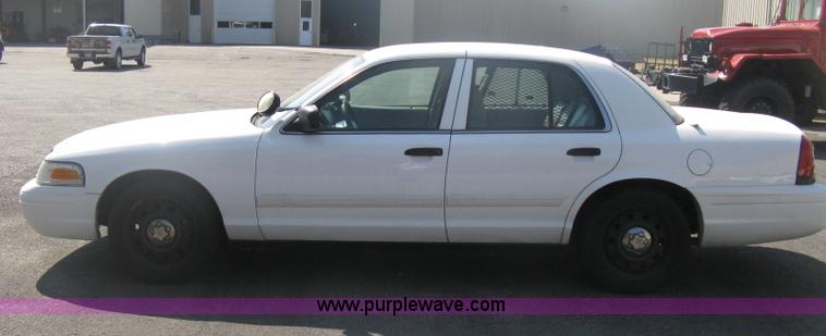 image for item H6423 2009 Ford Crown Victoria Police Interceptor