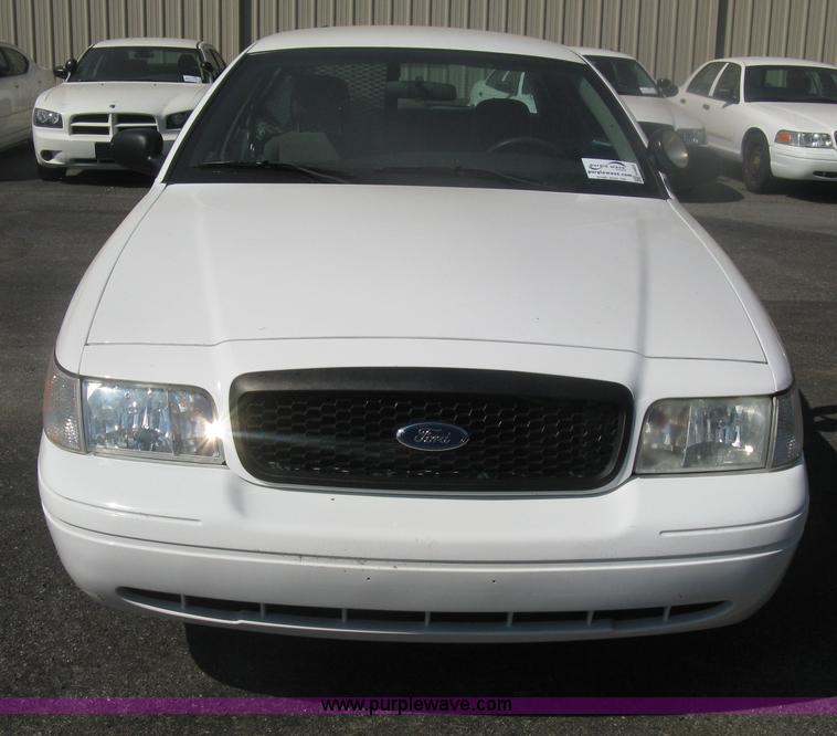 image for item H6423 2009 Ford Crown Victoria Police Interceptor