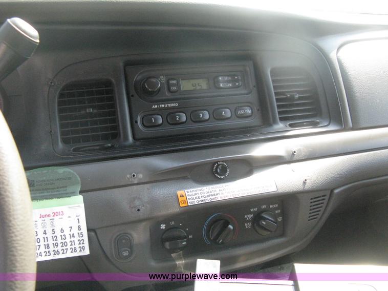 image for item H6423 2009 Ford Crown Victoria Police Interceptor