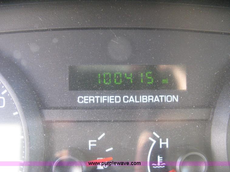 image for item H6423 2009 Ford Crown Victoria Police Interceptor