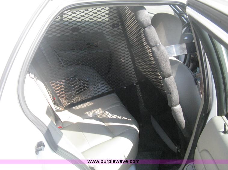 image for item H6423 2009 Ford Crown Victoria Police Interceptor