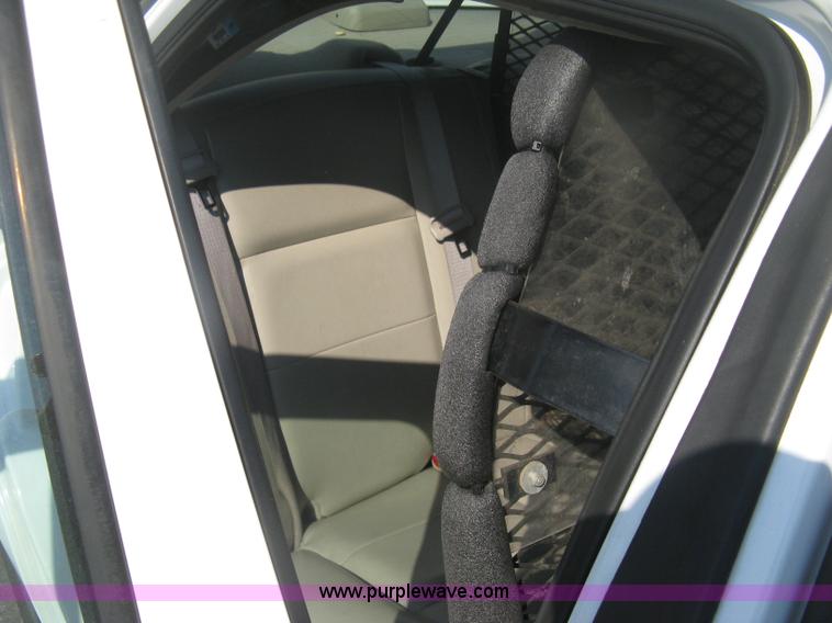 image for item H6423 2009 Ford Crown Victoria Police Interceptor