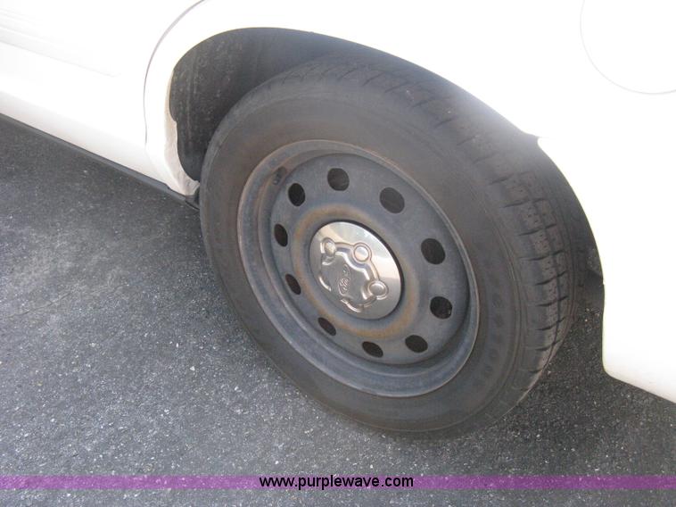 image for item H6423 2009 Ford Crown Victoria Police Interceptor