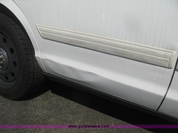 image for item H6423 2009 Ford Crown Victoria Police Interceptor