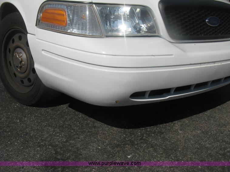 image for item H6423 2009 Ford Crown Victoria Police Interceptor