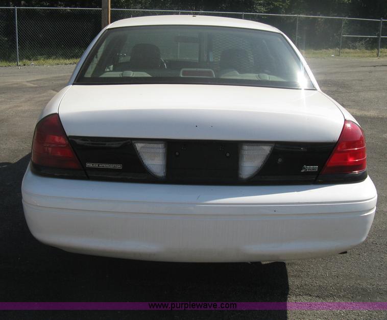 image for item H6424 2009 Ford Crown Victoria Police Interceptor